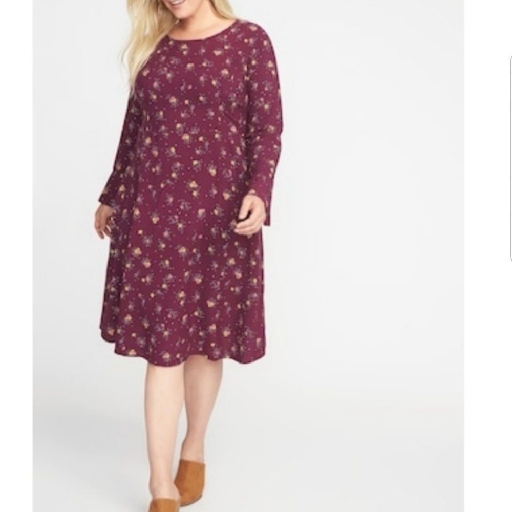 NWT Fit & Flare Flute Sleeve Plus Size Dre…